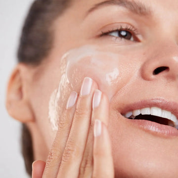 Hydrating face wash
